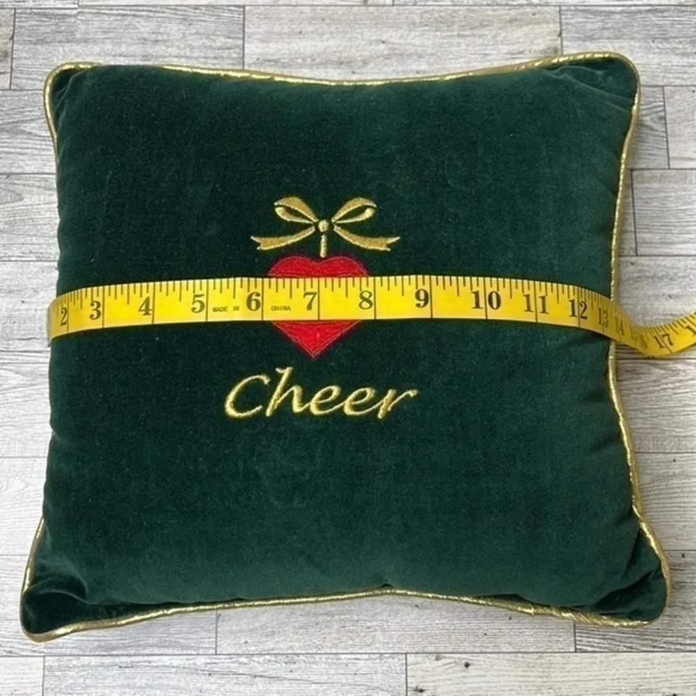 N/A velvet green